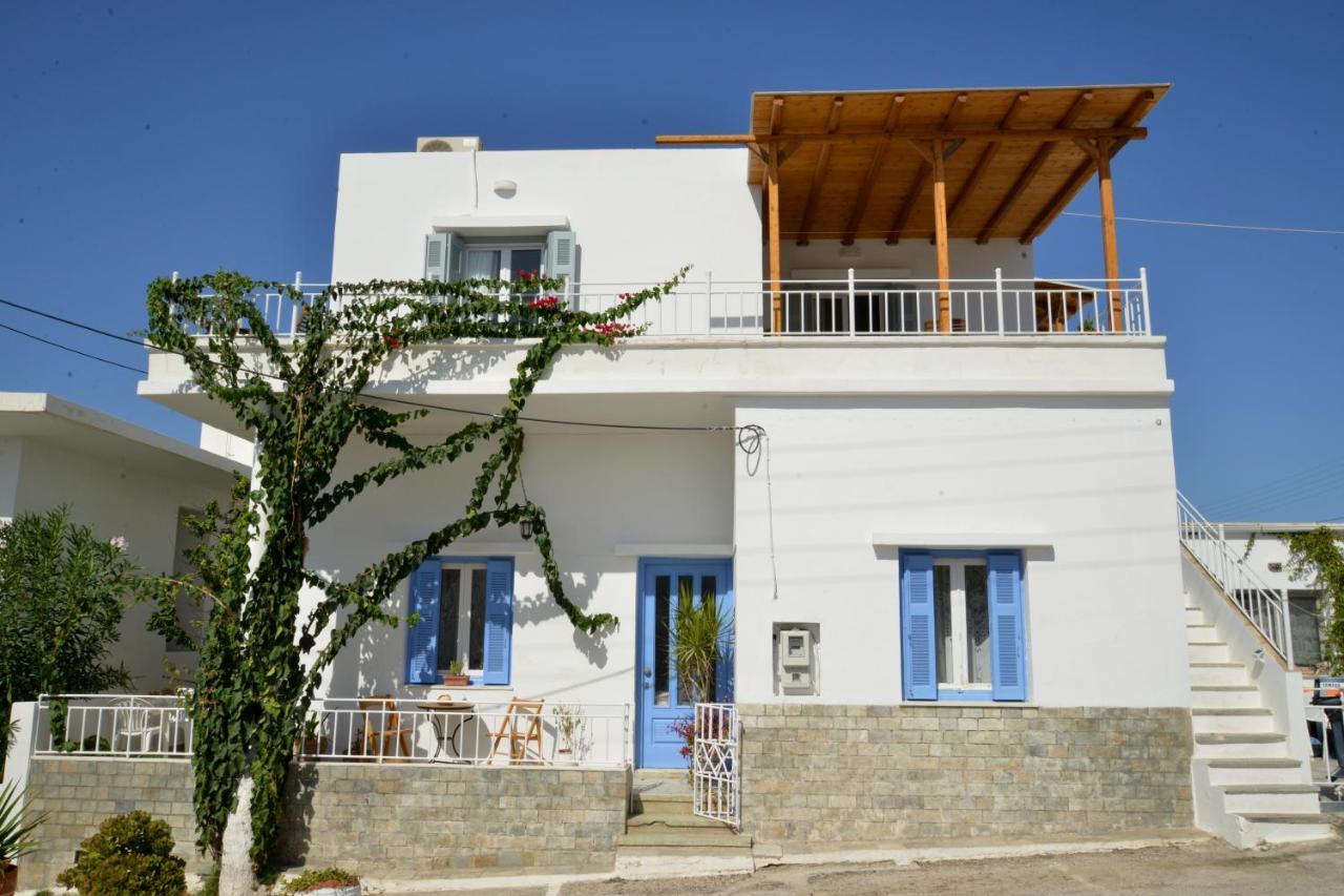 Esperos Seaside Suite In Adamas, Milos Dış mekan fotoğraf